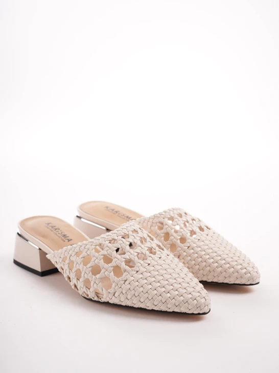 KARISMA Damen Hausschuhe beige mit dekorativem Muster