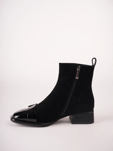EPICA Damen-Stiefeletten aus schwarzem Wildleder (3)
