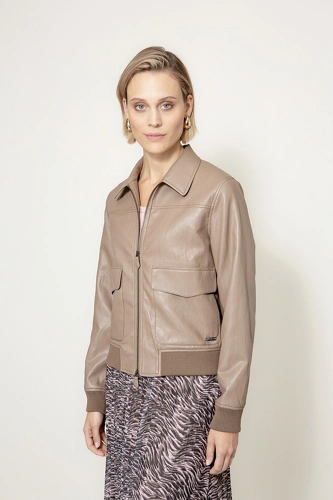 CATNOIR Damenjacke „Taupe“ aus veganem Leder (1)