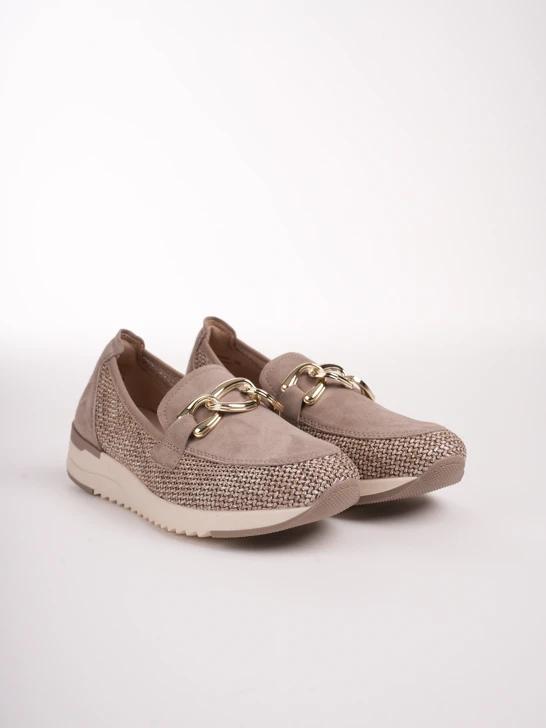 CAPRICE Damen braune Slipper
