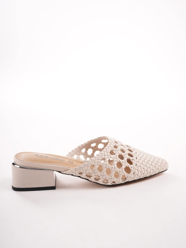 KARISMA Damen Hausschuhe beige mit dekorativem Muster (2)