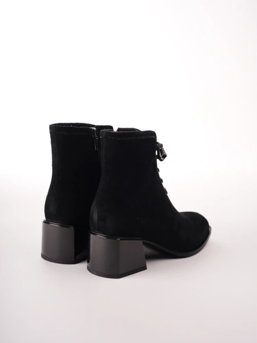 EPICA Damen-Stiefeletten aus schwarzem Wildleder (1)