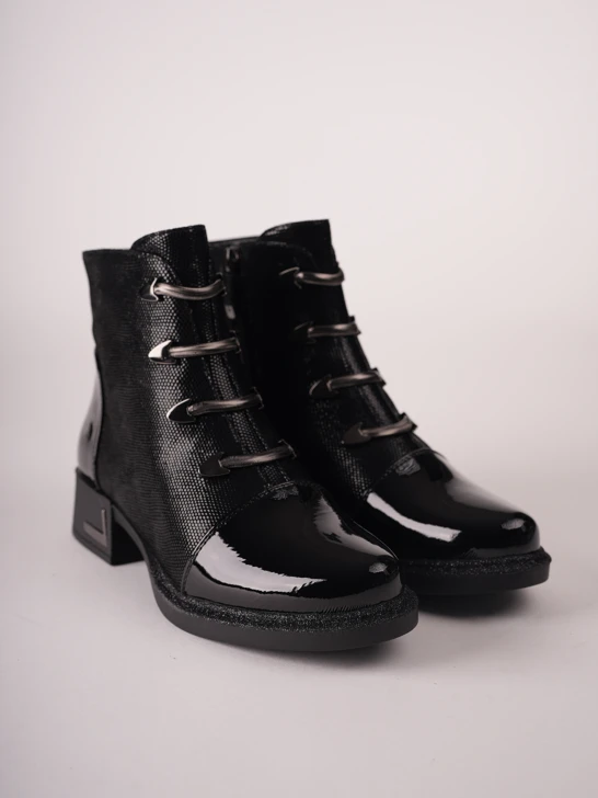 KARISMA Damen-Stiefeletten aus Lackleder, schwarz