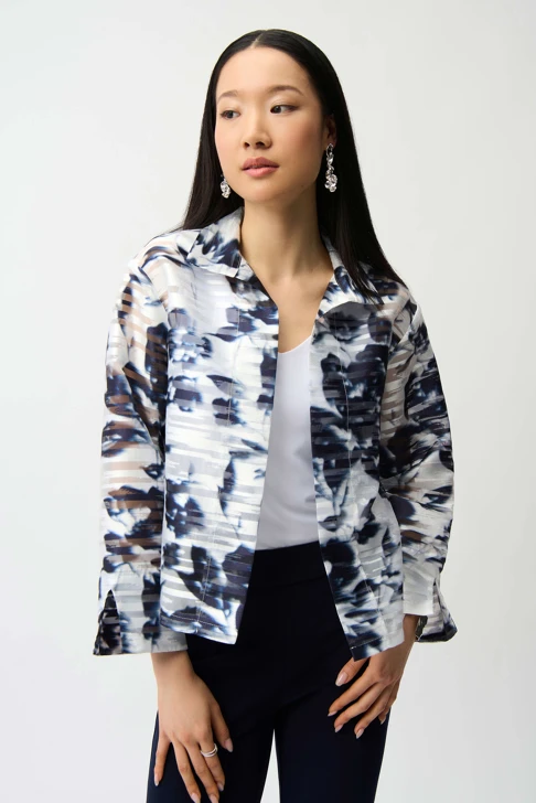 JOSEPH RIBKOFF Damenjacke silber mit blauem Druck