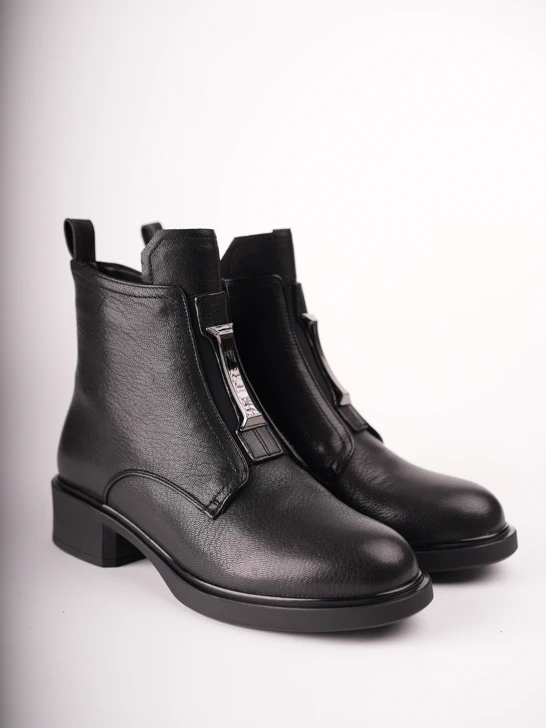 EPICA Damen-Stiefeletten aus schwarzem Leder