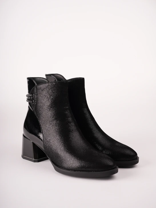 EPICA Damen-Stiefeletten aus schwarzem Lackleder