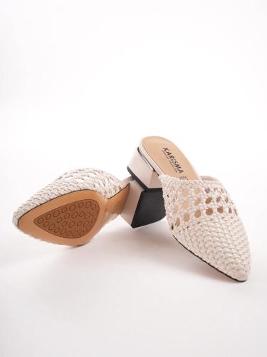 KARISMA Damen Hausschuhe beige mit dekorativem Muster (4)