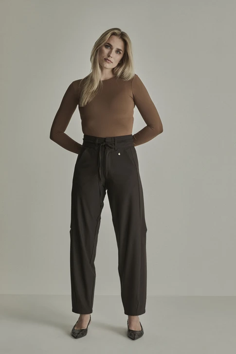 PARAMI COCO Damenhose, dunkelbraun, Regular