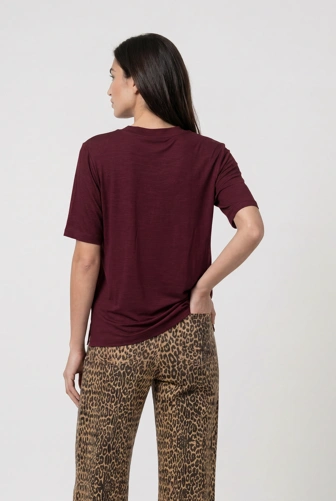 MONARI LEO & BORDEAUX Damen-T-Shirt in Bordeauxrot (1)